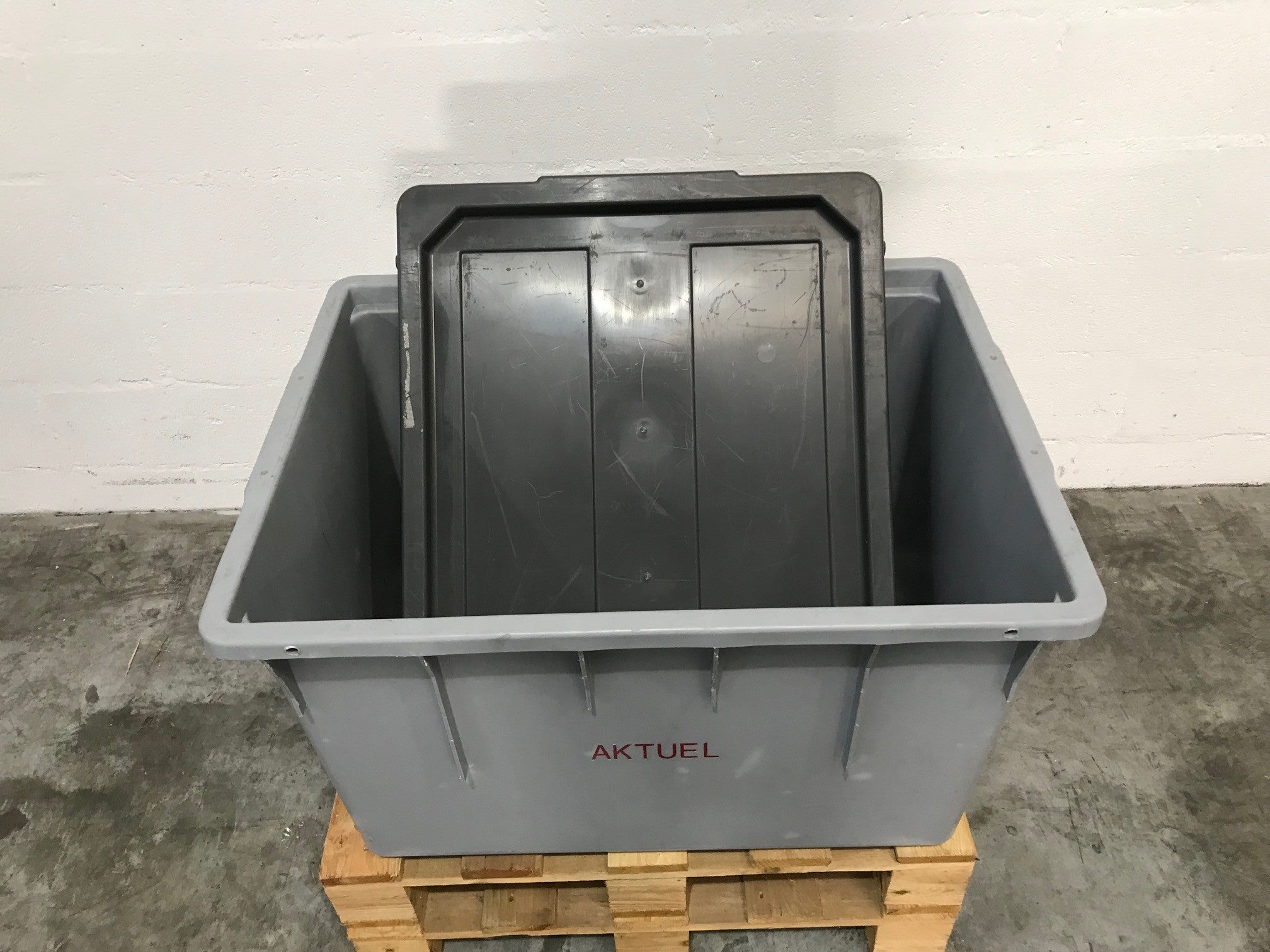 bac 80x60 H50 + couvercle