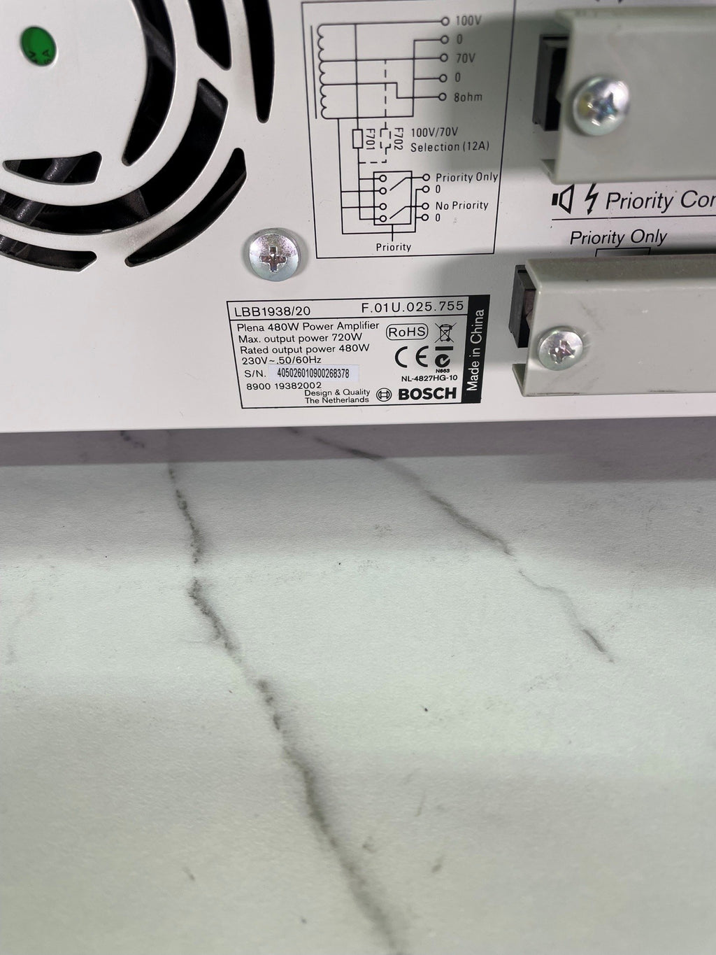 Amplificateur de puissance Bosch LBB1938/30 – 480W / 100V / EN 54-16