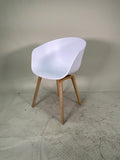 Chaise amagni blanc pieds bois