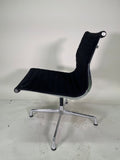 Chaise de bureau Eames Aluminium Group EA108 noir