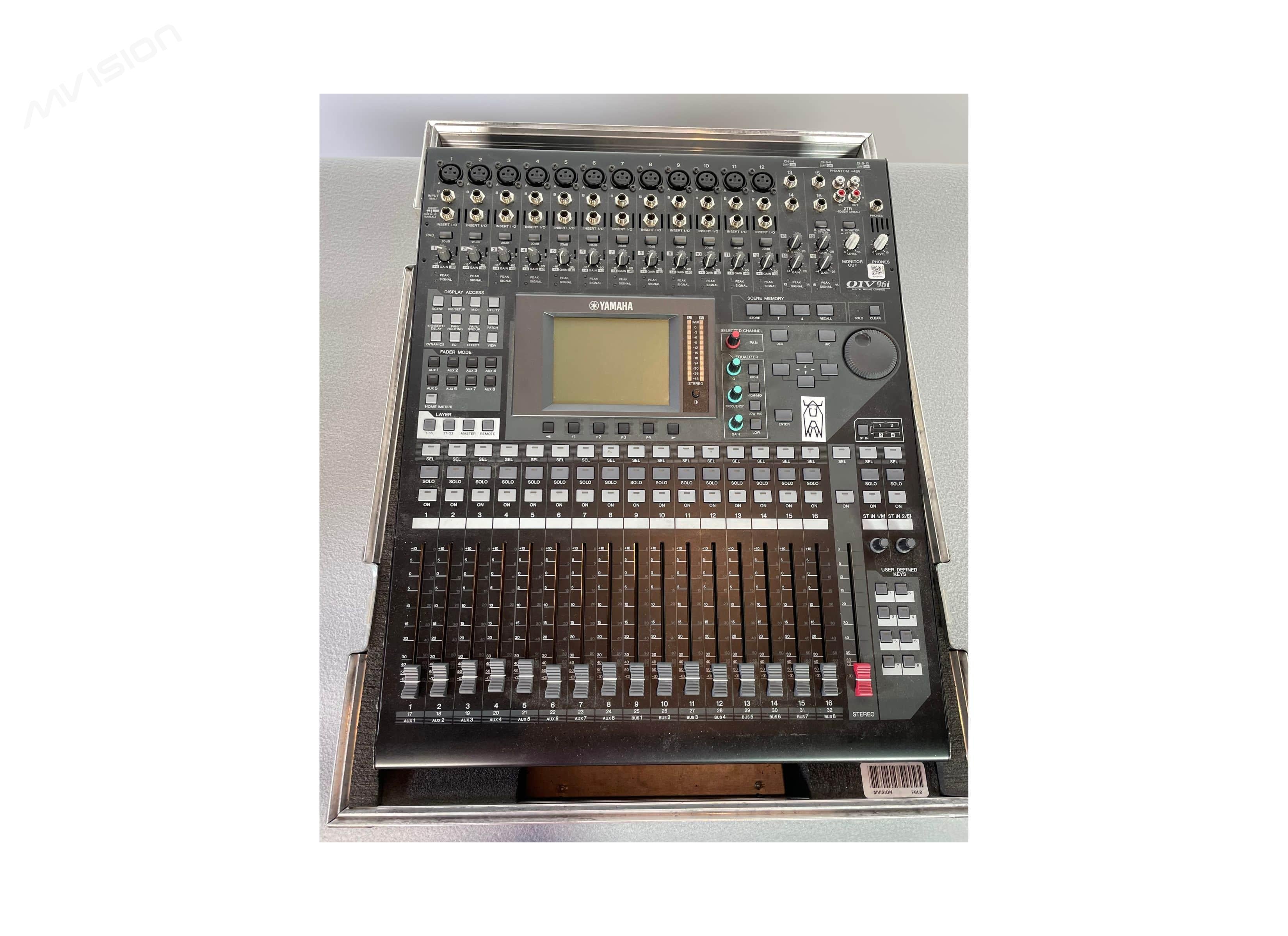 Console numérique 01V96i Yamaha 32 canaux/8 aux/8 bus