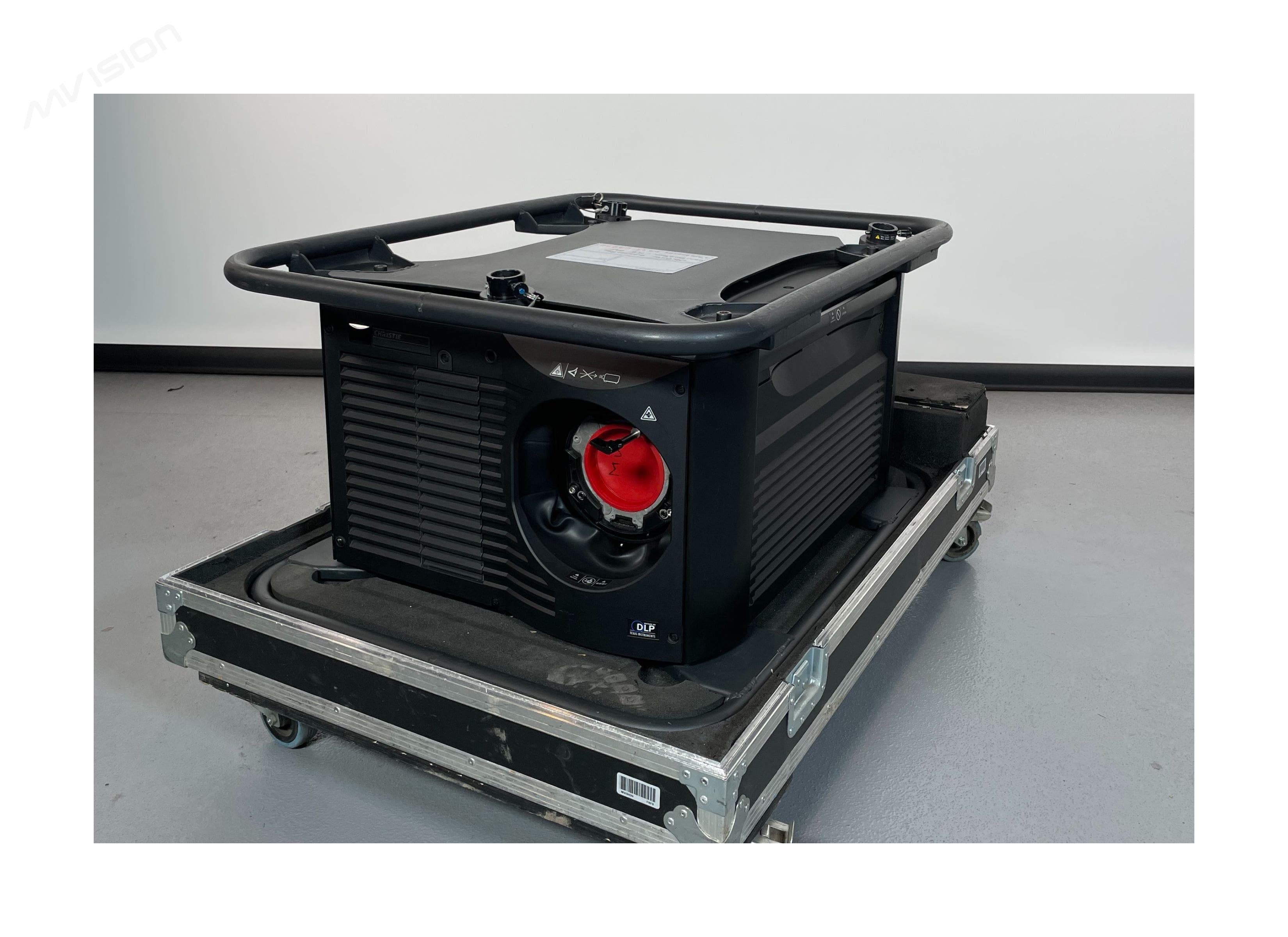 Lot de 6x Vidéoprojecteur 20 000 lumens Christie WU20K-J triDLP 1920x1200 avec 10x Optiques