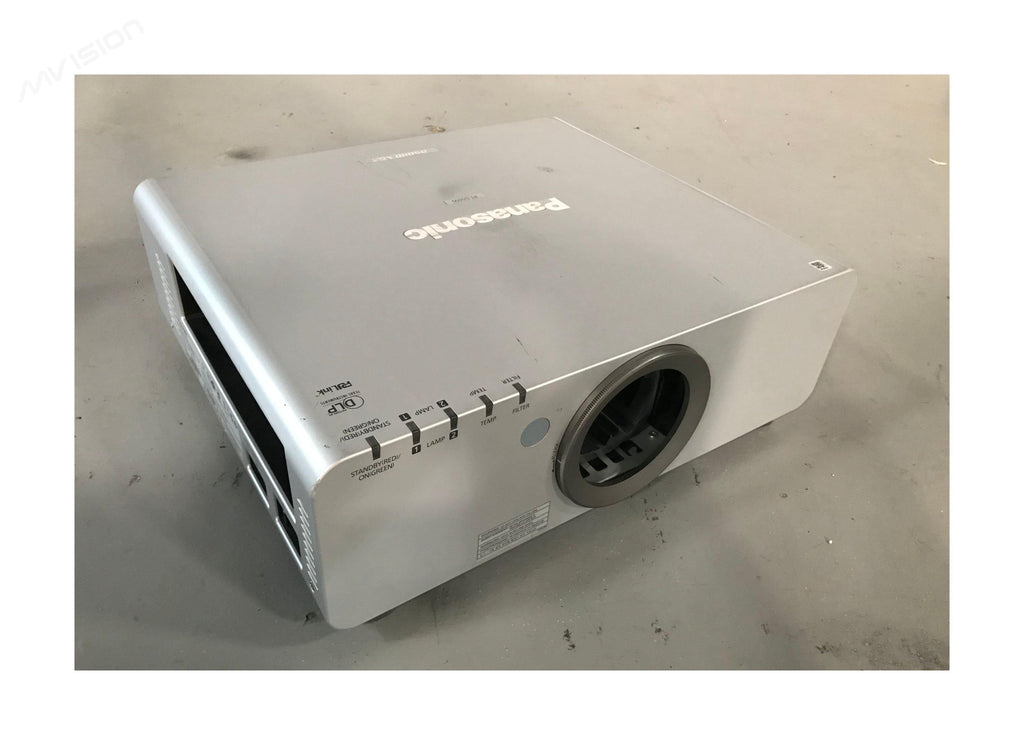 Vidéoprojecteur Panasonic PT-D5000 – 5 000 lumens – DLP – XGA – SANS OPTIQUE
