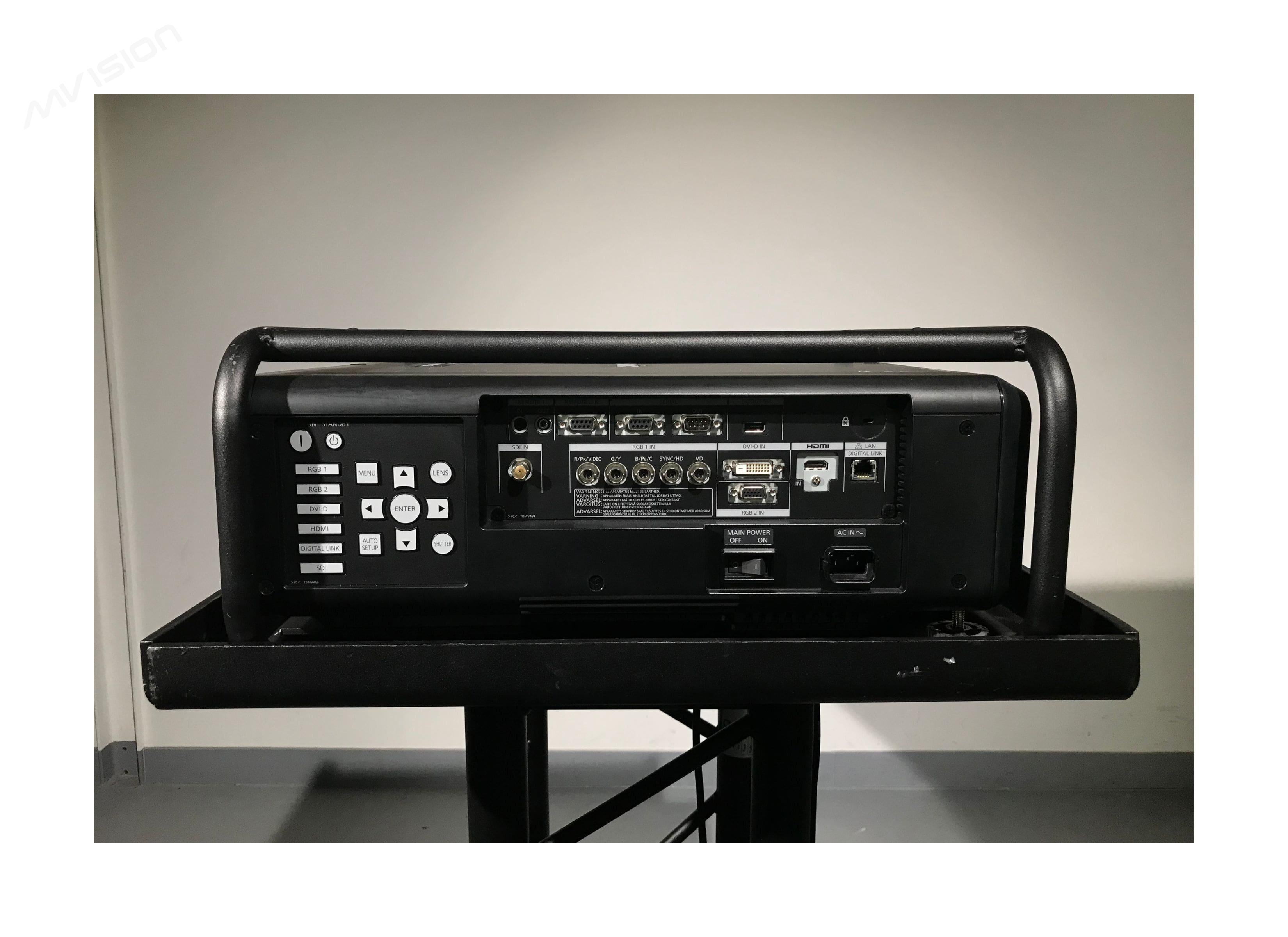 Vidéoprojecteur 7 000 lumens Panasonic PT-DZ780LBE (1920x1200)