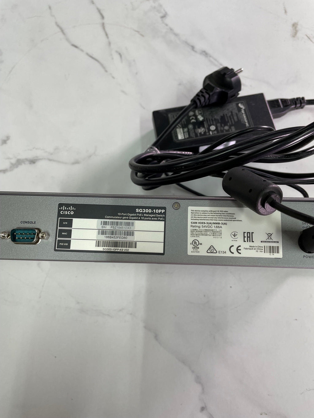 Switch PoE+ géré Cisco SG300-10PP – 8 ports Gigabit + 2 SFP – Layer 3