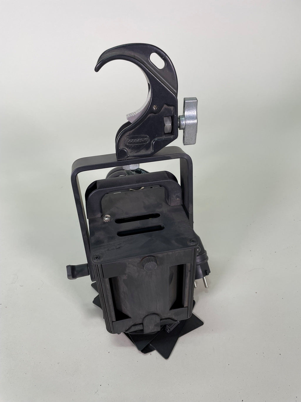 Projecteur miniFresnel 300W – Spotlight Milano – avec volets 4 faces et pince Doughty