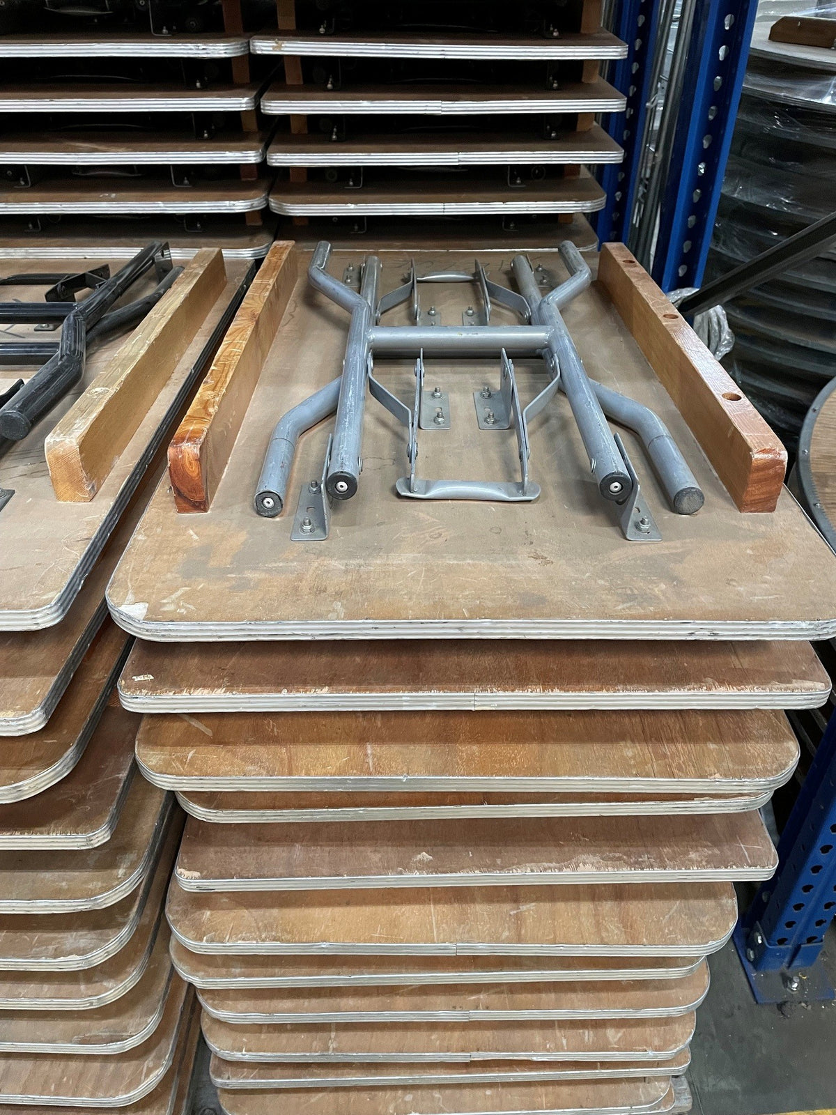 Table service H74 100x57